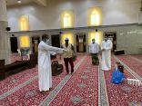 بالصور : فريق بوارق الخير التطوعي يطلق مبادرة ” العناية ببيوت الله”